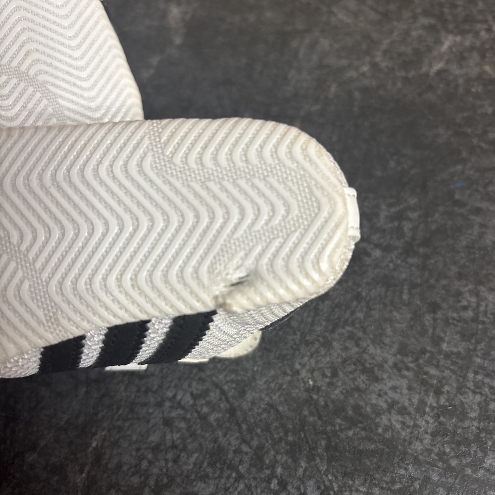 Infant Adidas Shoes Soft Sole - Picture 5 of 9